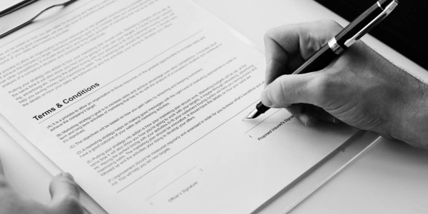 Derecho Mercantil / Abogados Mercantilistas Artesa de Segre · Cumplimiento Normativo en Sector de Telecomunicaciones